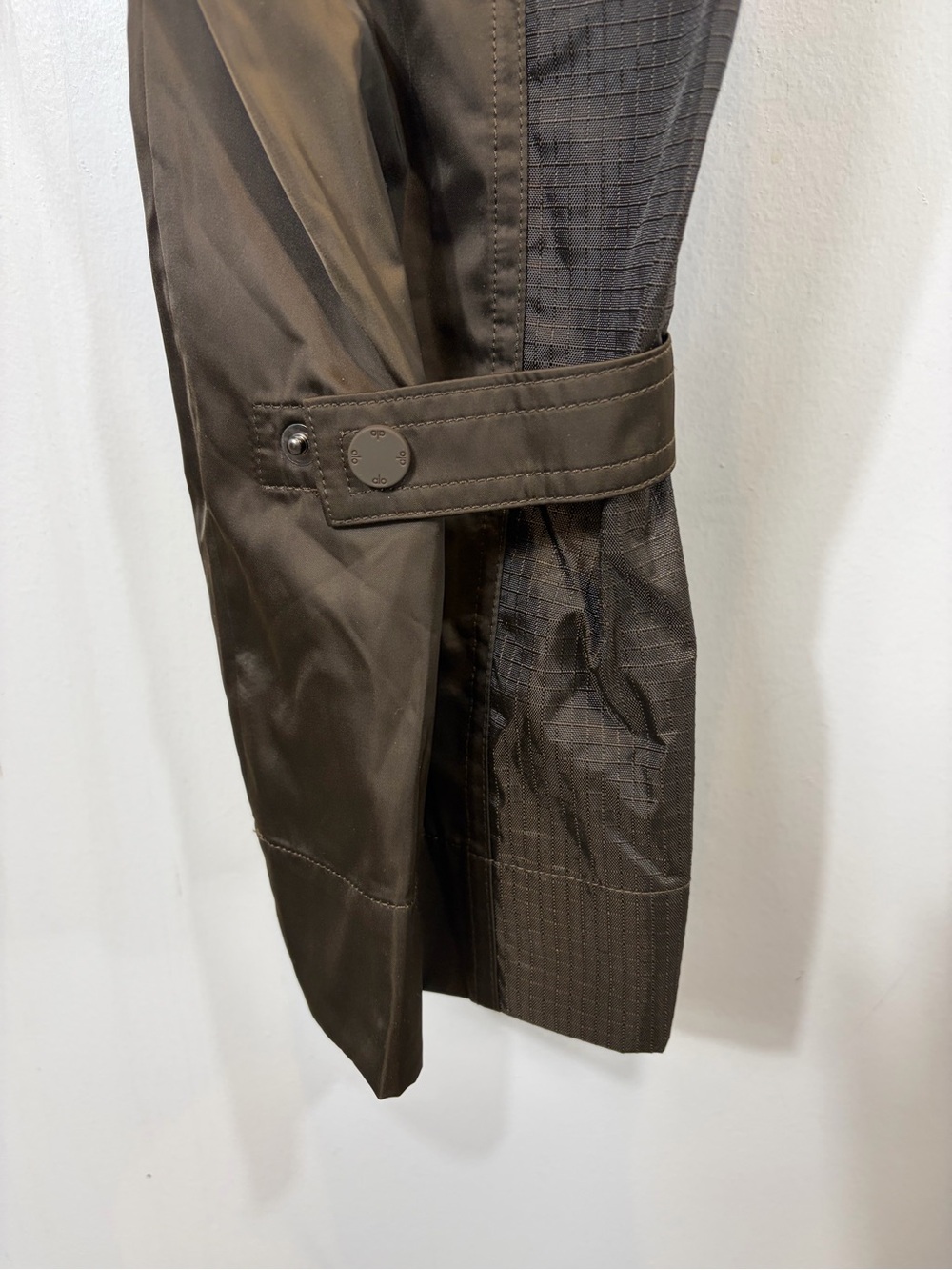 Alo Yoga Utility Cargo Pants NWT Brown Ripstop Joggers Size M - Picture 6 of 8